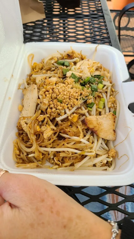 Chicken Pad Thai